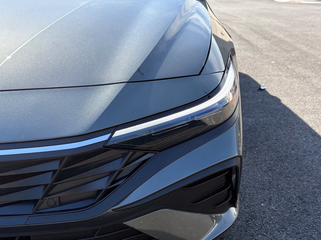 New 2026 Hyundai Elantra SEL Sport FWD image 25