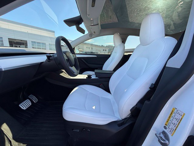 Used 2023 Tesla Model Y Performance AWD/4WD image 11