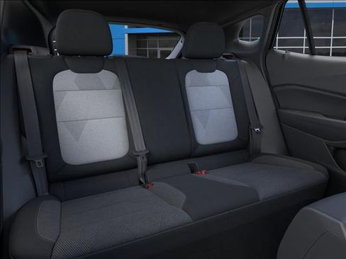 New 2026 Chevrolet Trax RS w/ Sunroof Package image 17