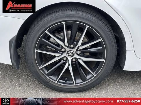 Used 2024 Toyota Camry SE w/ Cold Weather Package FWD image 11