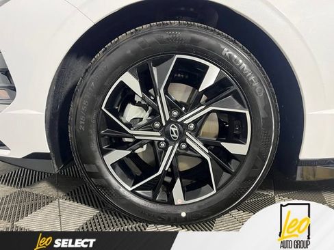 Used 2025 Hyundai Sonata SEL AWD/4WD image 28