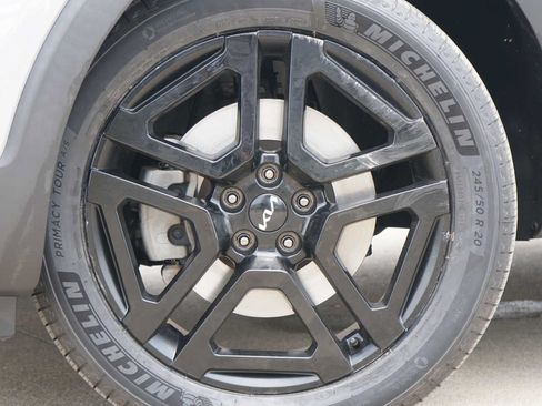 Certified 2024 Kia Telluride SX Prestige X-Line AWD/4WD image 2