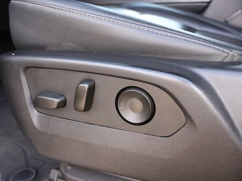 Used 2021 Chevrolet Tahoe Z71 image 10