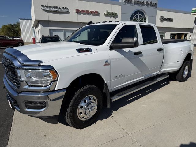 Used 2022 RAM 3500 Tradesman AWD/4WD image 3