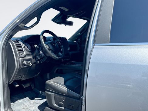 Used 2022 RAM 2500 Limited AWD/4WD image 10