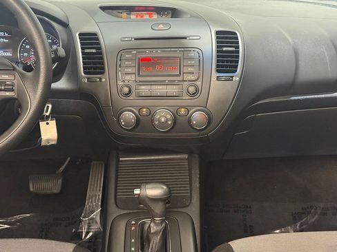 Used 2016 Kia Forte LX FWD image 20