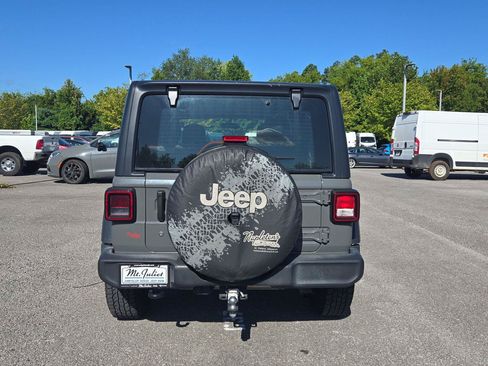 Used 2020 Jeep Wrangler Unlimited Sport AWD/4WD image 6
