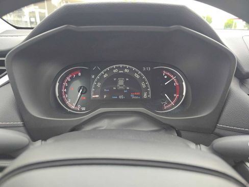 Used 2025 Toyota RAV4 LE image 24