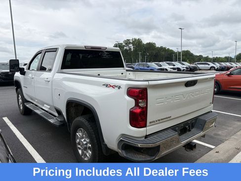 Used 2022 Chevrolet Silverado 2500 LT AWD/4WD image 4