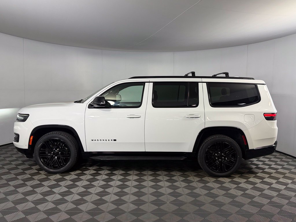 Used 2023 Jeep Wagoneer Series II AWD/4WD image 10