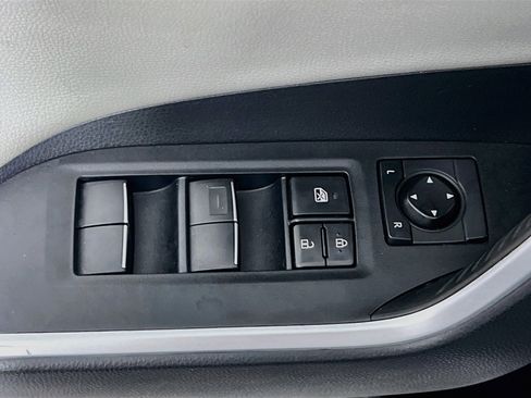 Used 2021 Toyota RAV4 Limited AWD/4WD image 16