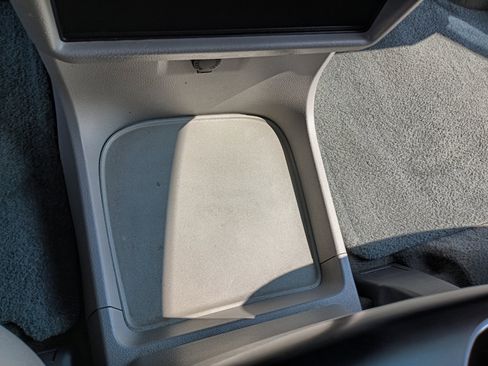 Used 2017 Toyota Sienna LE image 36