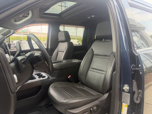 Used 2020 GMC Sierra 3500 Denali w/ Denali Ultimate Package AWD/4WD image 33