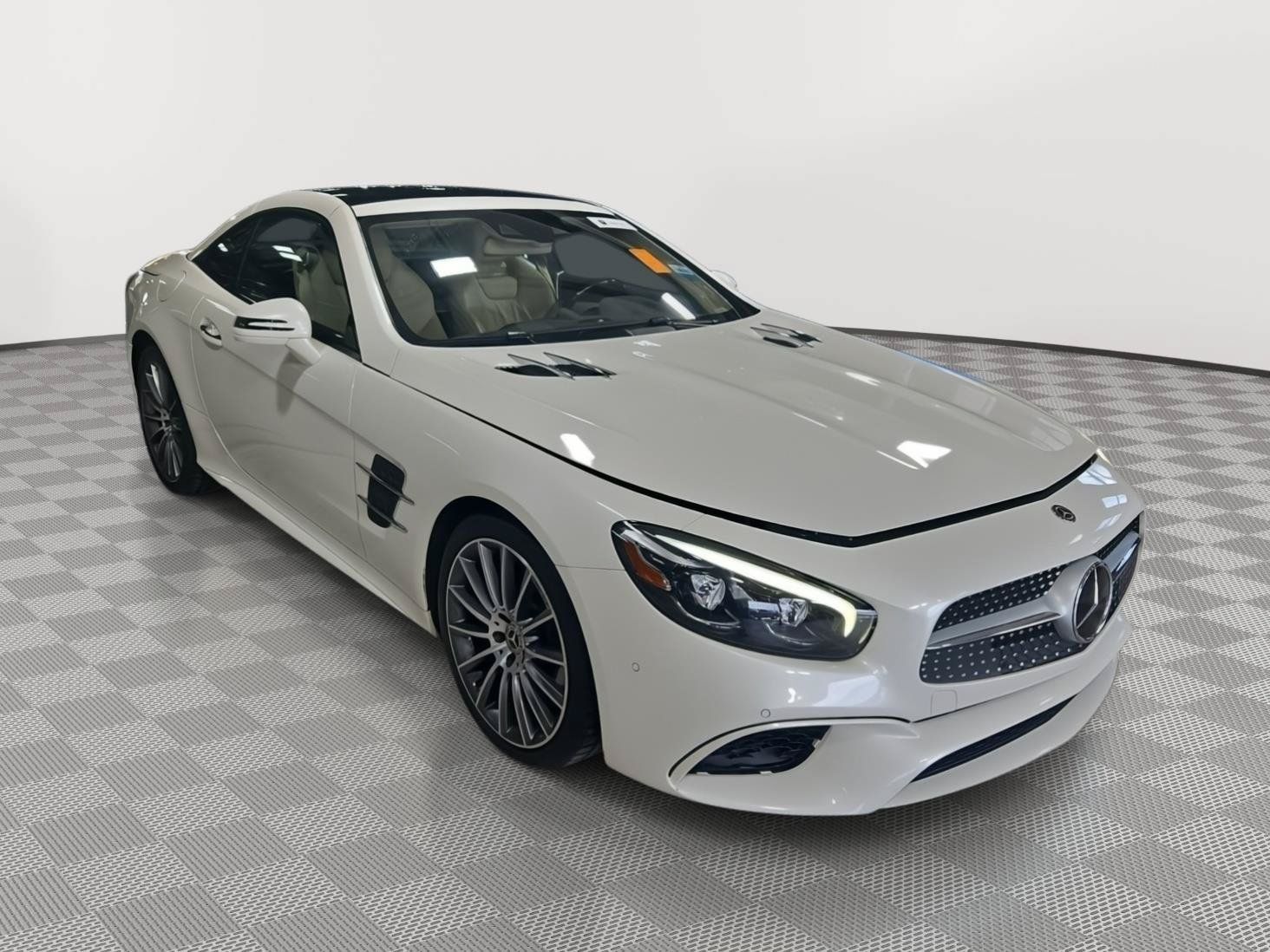 Used 2019 Mercedes-Benz SL 550 image 17