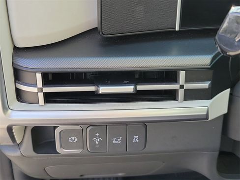 Used 2025 Hyundai Santa Fe SEL image 31