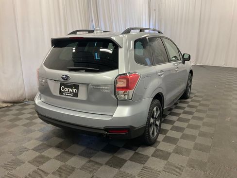Used 2017 Subaru Forester 2.5i Premium w/ All-Weather Package AWD/4WD image 5