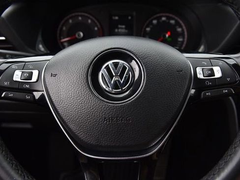 Certified 2020 Volkswagen Passat 2.0T R-Line FWD image 19