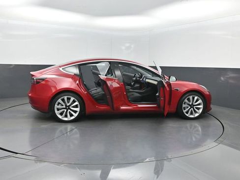 Used 2018 Tesla Model 3 Long Range RWD image 30