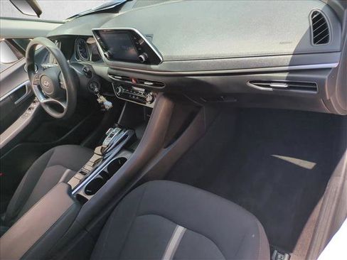 Used 2023 Hyundai Sonata SE FWD image 20