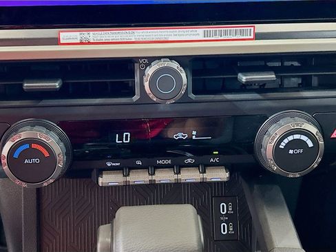 New 2026 Toyota Tacoma TRD Off-Road AWD/4WD image 13