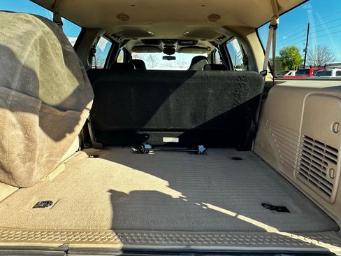 Used 2005 Ford Excursion Eddie Bauer image 35