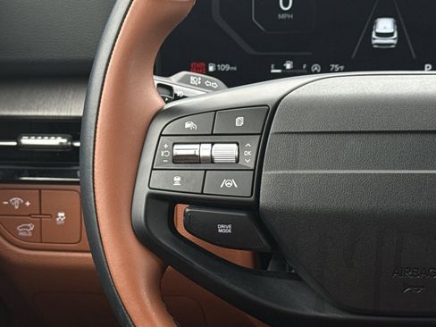 Used 2026 Kia Sportage X-Line w/ X-Line Technology Package image 35