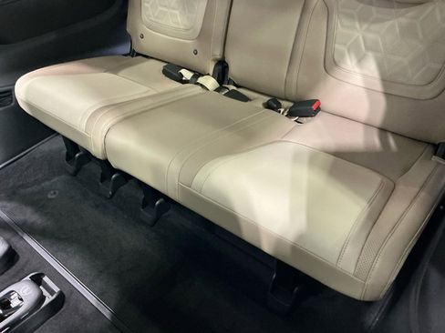 Used 2025 Nissan Armada Platinum Reserve image 43