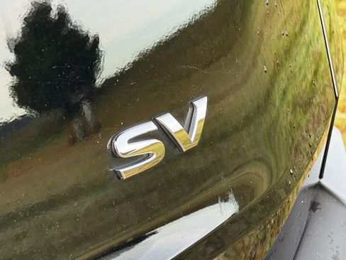 Used 2023 Nissan Rogue SV image 19