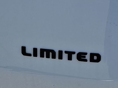 New 2026 Jeep Cherokee Limited image 10