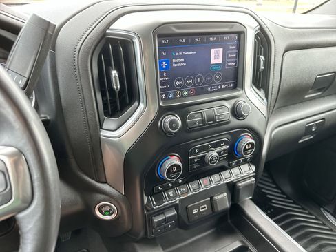 Used 2022 Chevrolet Silverado 3500 LTZ w/ LTZ Texas Edition image 16