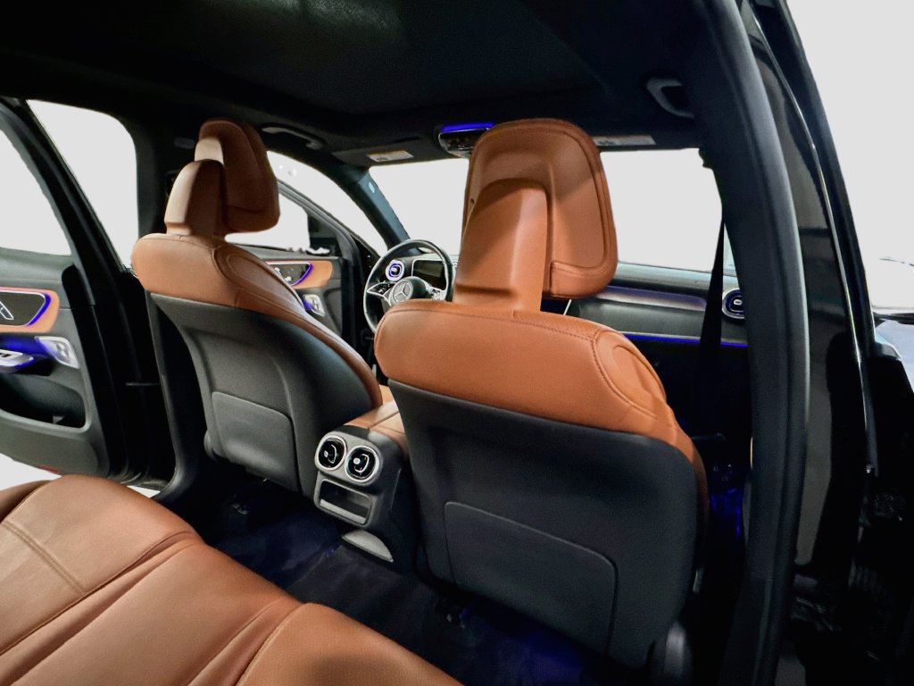 Certified 2025 Mercedes-Benz GLC 300 4MATIC image 32