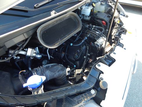 Used 2024 Ford Transit 350 XLT RWD image 26