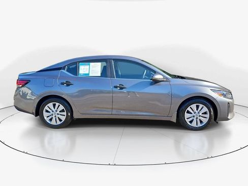 Used 2025 Nissan Sentra S FWD image 5