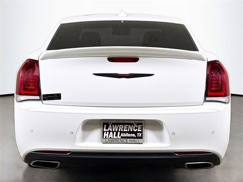 Used 2023 Chrysler 300 S w/ Comfort Group image 5