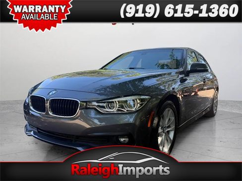 Used 2018 BMW 320i Sedan RWD image 1
