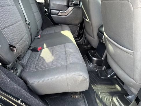 Used 2012 Jeep Wrangler Unlimited Sport AWD/4WD image 19