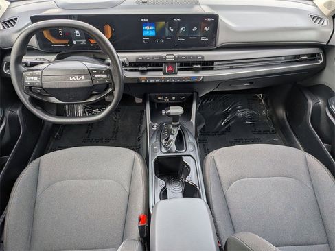 Used 2025 Kia K4 LXS image 21
