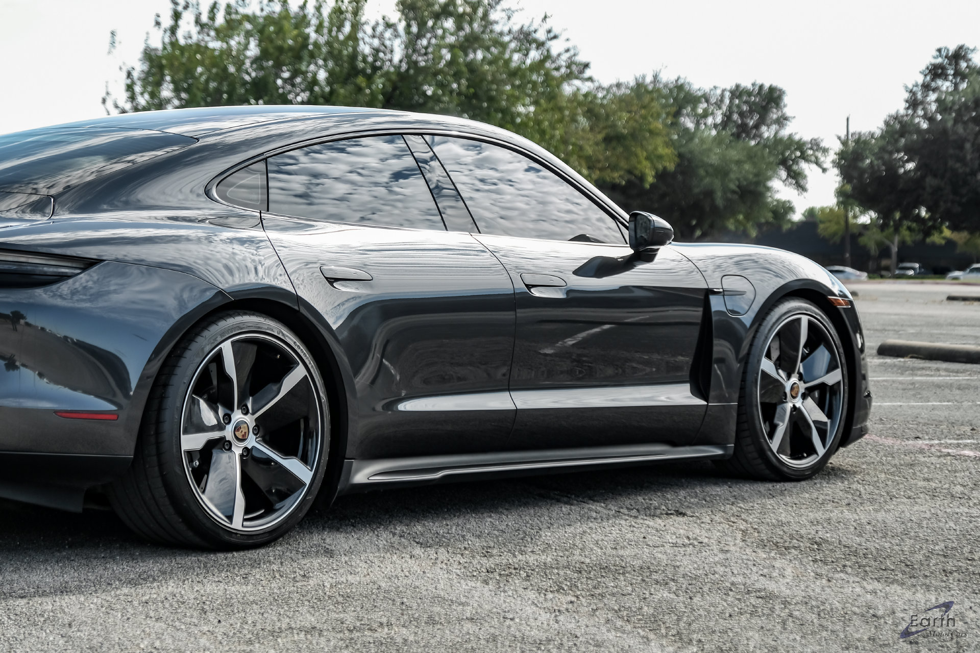 Used 2021 Porsche Taycan Turbo S AWD/4WD image 17