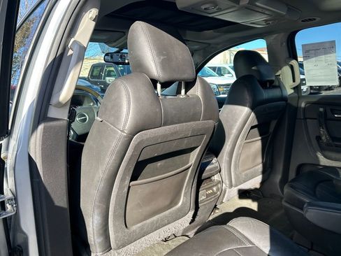 Used 2012 GMC Acadia Denali image 18