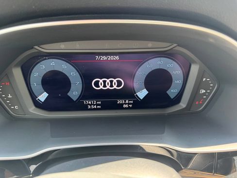 Used 2024 Audi Q3 2.0T Premium AWD/4WD image 32