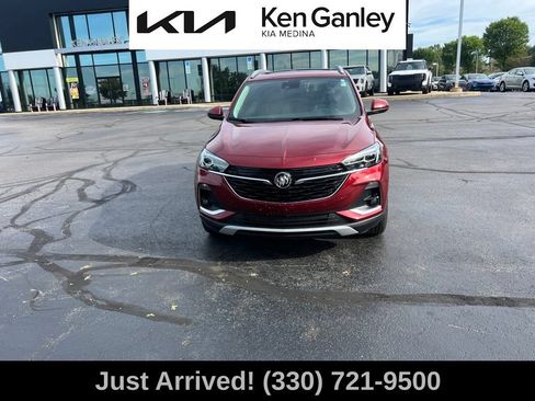 Used 2023 Buick Encore GX Essence w/ Experience Buick Package FWD image 2