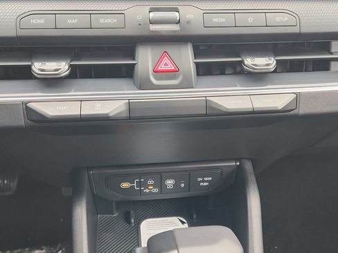 New 2025 Kia K4 GT-Line image 23