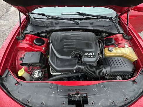 Used 2016 Dodge Charger SE w/ Sport Appearance Group RWD image 23