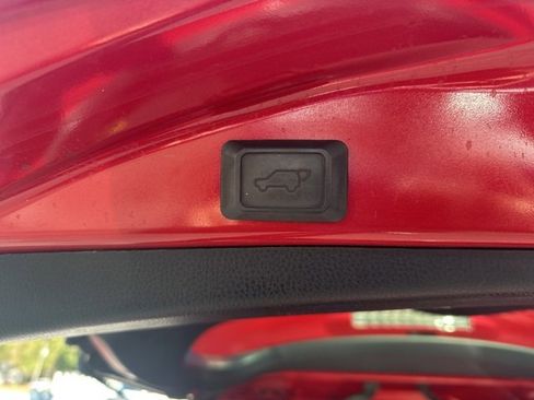 Used 2016 Toyota RAV4 SE image 8