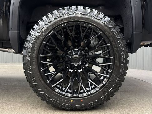 Used 2026 GMC Sierra 1500 AT4 w/ AT4 Premium Package AWD/4WD image 12