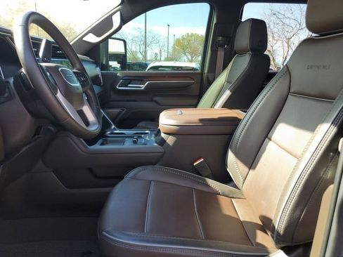 Used 2025 GMC Sierra 2500 Denali w/ Denali Reserve Package image 19