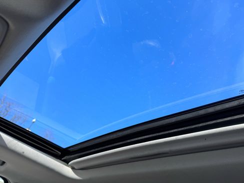 Used 2019 Cadillac Escalade Luxury image 31