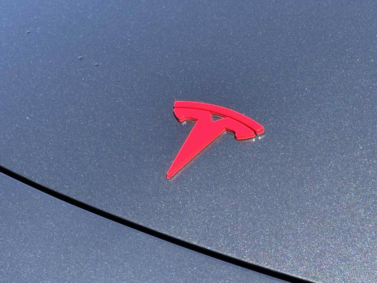 Used 2023 Tesla Model 3 Standard Range RWD image 4
