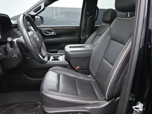 Used 2023 Chevrolet Tahoe Premier w/ Premium Package 2 AWD/4WD image 13