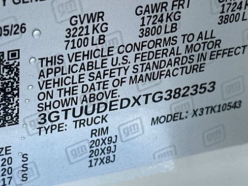New 2026 GMC Sierra 1500 SLT w/ SLT Premium Plus Package AWD/4WD image 32